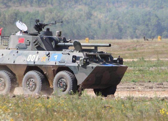 并且"pll-05"式自行 迫击榴弹火炮整体结构重量较轻,只有16吨左右.