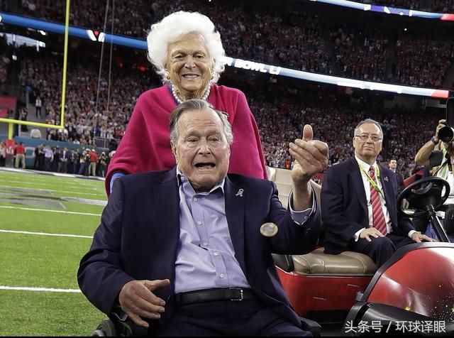 人老思乡:老布什周日如愿回到缅因州老家中