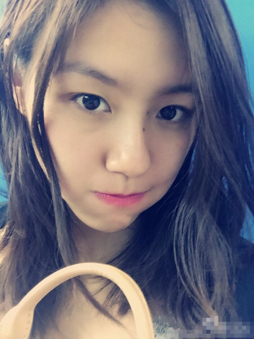 刘湘微博自拍照（资料图）