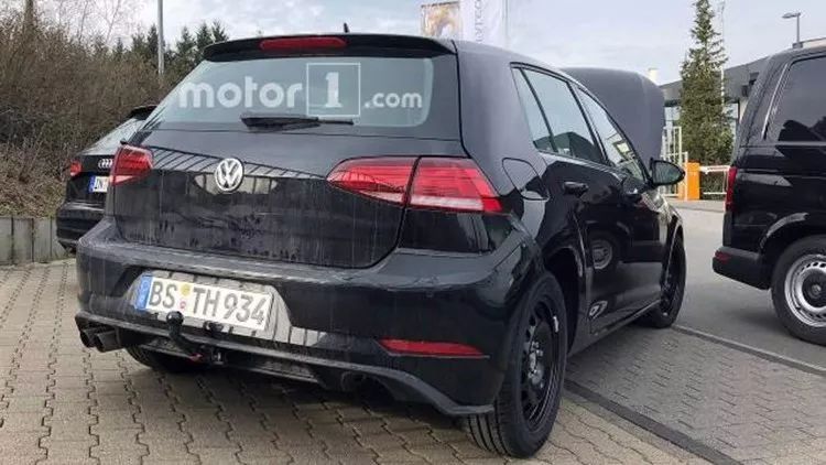 电聊 | 北京新能源指标排队四年,贾跃亭样车回国