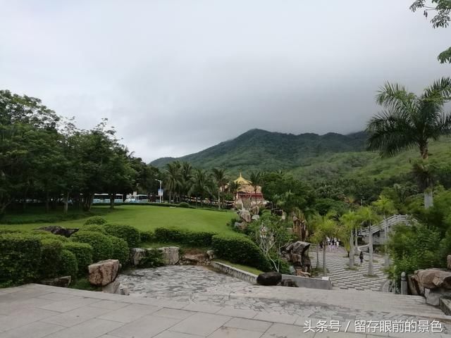 海南三亚南山文化旅游区不二法门的不二是什么意思