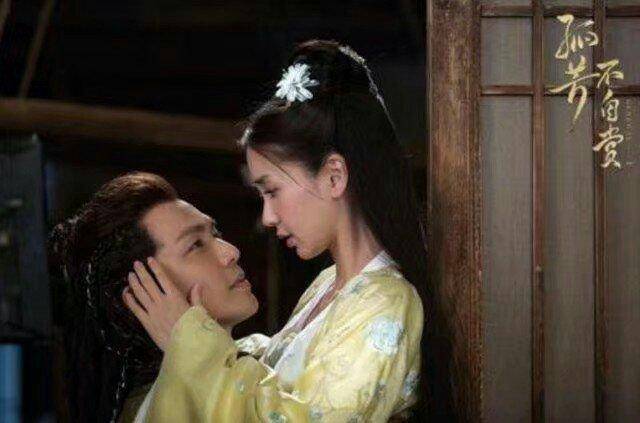 同样是湿吻，钟汉良吻得女主很享受，周杰和他被痛骂