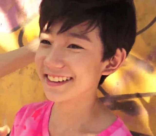 王源打电话这么皮?竟被粉丝粗暴挂电话,发生了