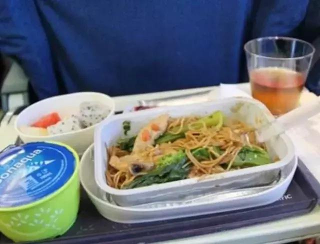 中、泰的高铁餐差距有多 2019上海航空食品展(图3)