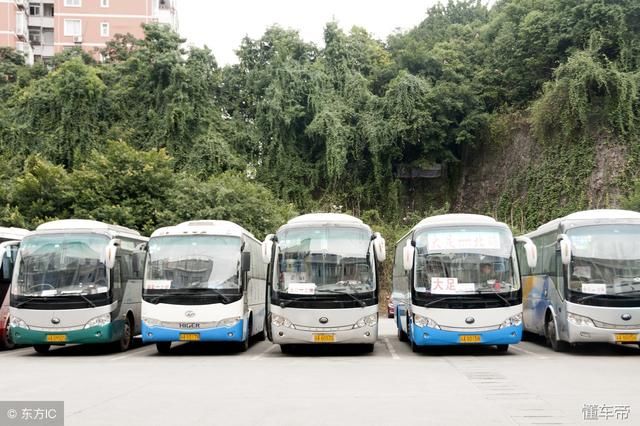 A2的驾照能开23座客车吗?