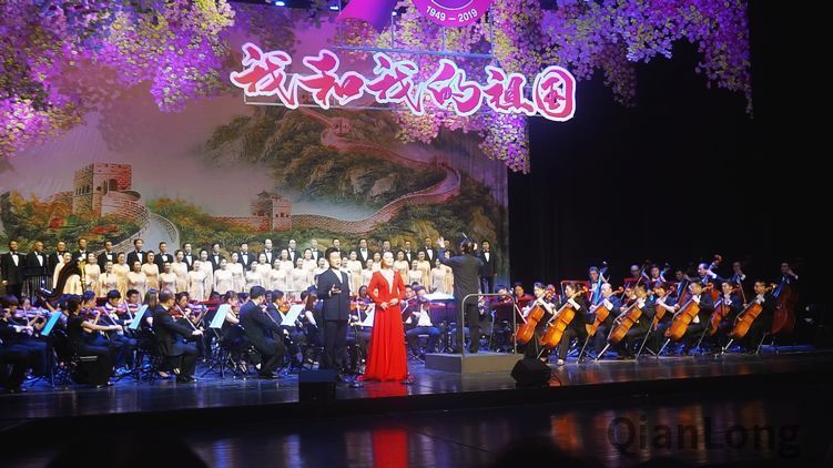 我的祖国伴奏完整版新版 t01d521a38aea5d5128.jpg?size=751x422