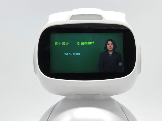 孩子的小老师:乐乐勇机器人 强势登陆黑龙江卫