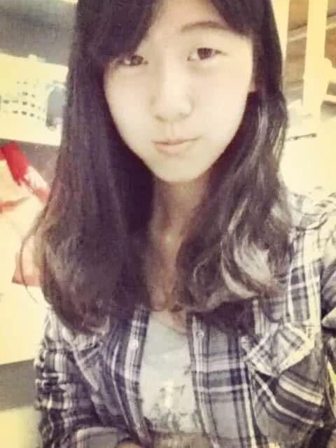 女子因胸太大去整容!走路生怕脸被撞歪,网友: