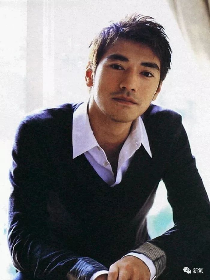 香港男星颜值巅峰!金城武古天乐都输给了最经