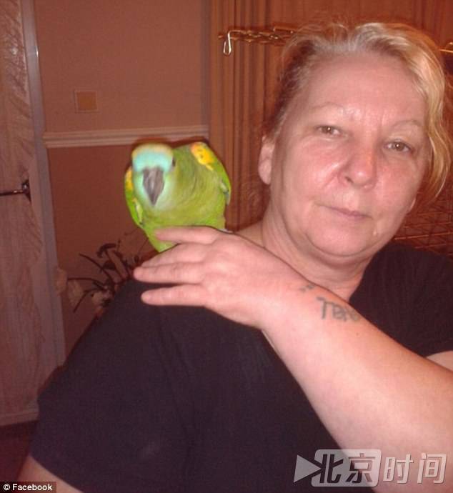 她将老公藏家17年不见天日 只为编造单身母亲假象 她将老公藏家17年不见天日 只为编造单身母亲假象