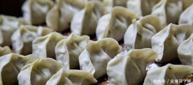 调好的饺子馅总有水怎么办诀窍在这里,这样包