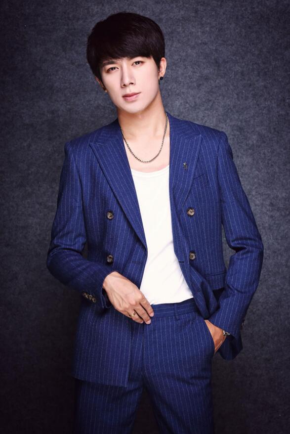 一分钟告诉你快手李明霖怎么吸引到了那么多粉