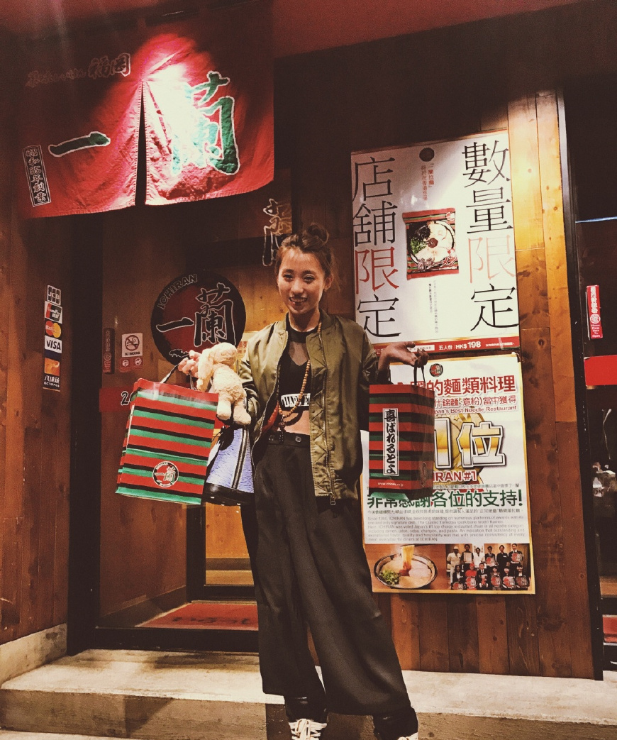 张丹峰经济权是经纪人在管?儿子的微博才有猫