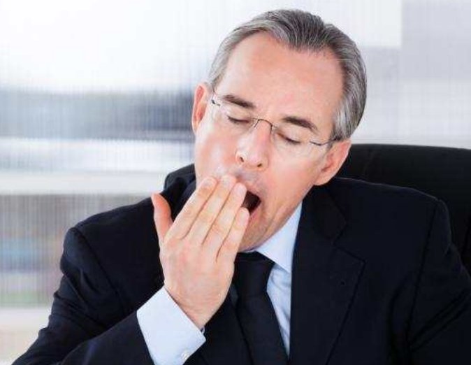 脑血管发生堵塞前, 有4个征兆, 请抓好救命稻草