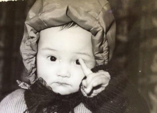 明星小时候照片:baby李小璐鹿晗绝对没整容,杨