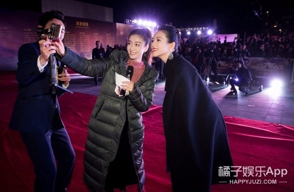 章子怡说羡慕张雪迎的羽绒服,是刘昊然最爱的