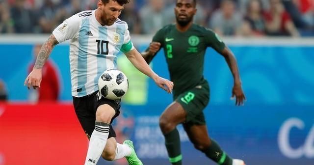 清晰组图分解梅西进球过程,今夜阿根廷跳蚤重