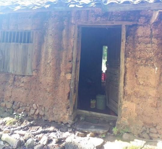 生了6个孩子的重点大学毕业生找不到工作吃低