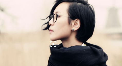 杨幂为周笔畅MV一秒落泪,极简风格诠释放空状