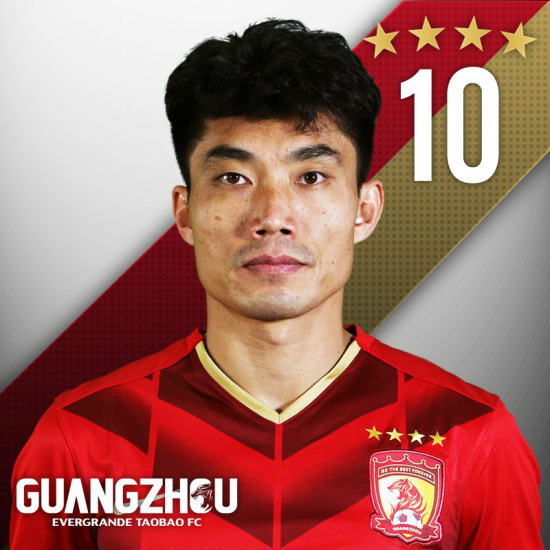 国足1-0韩国 郑智赛后受访含泪称赞队友