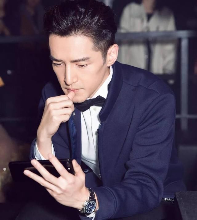 董卿胡歌同框,一起感悟生命的内涵,网友:最怕他