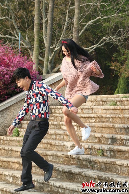 长腿美女苏雅和矮个男人陈涛,这一对电影中难得的最萌身高差情侣,却