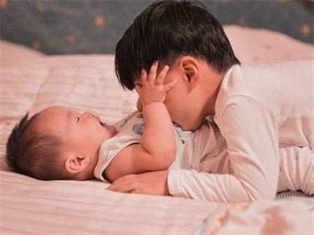 二胎间隔几年最好?网友的回答说出来大多数人