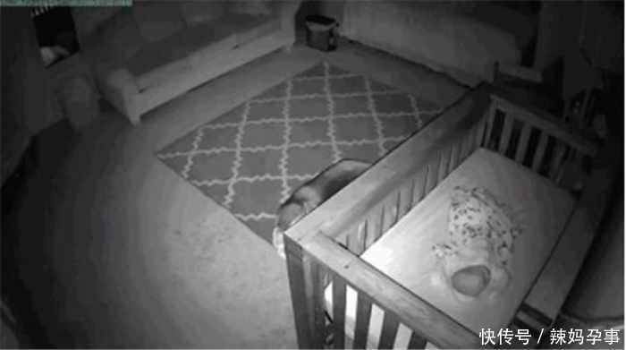 8个月婴儿莫名哭闹,怀疑孩子被吓到,夜里妈妈