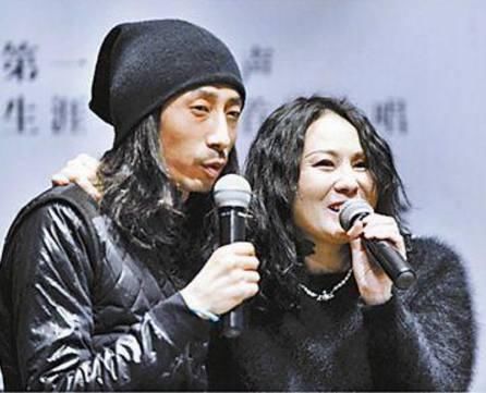 第二年罗琦就名声大振了,然后随着名气变大,罗琦的脾气也大了起来.