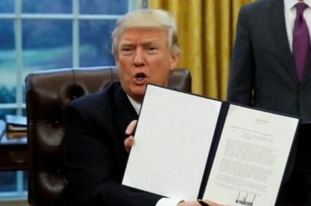 一言不合就退群,美国正式退出世贸,特朗普此