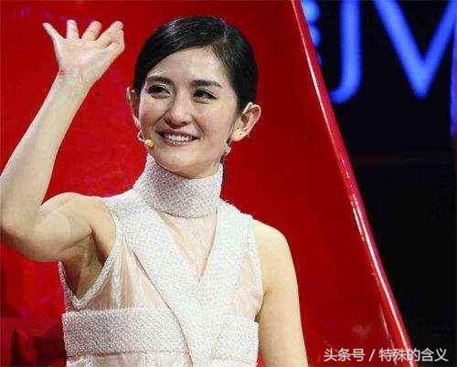 散打要和谢娜同框互关,谢娜七字嘲讽回应,网友