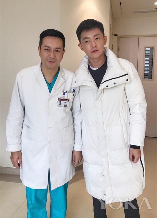 急诊科医生杀青(图片来源:张皓然 青春话语)