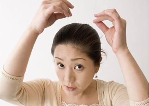 三个部位长白发最危险 预示着你的身体出现了