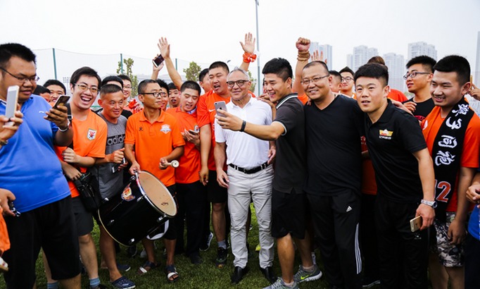 山东鲁能泰山足球队主教练马加特来滨州考察