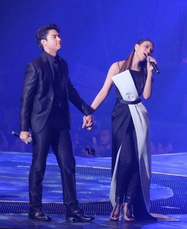 泰星Mark出席活动被调侃与女友Kim恋爱情况,