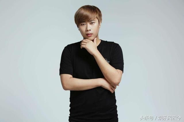 央视晒实锤,冯提莫注定要步天佑后尘,淡定直播