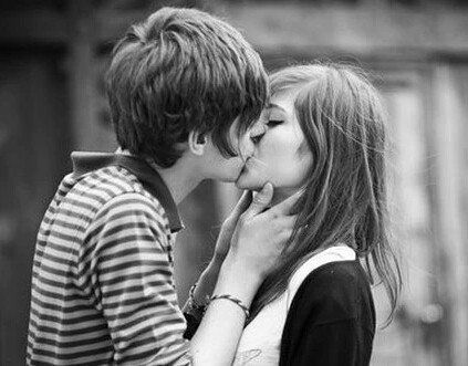 你知道男人为什么喜欢吻女人那里吗