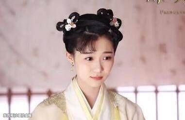 杨幂唐嫣赵丽颖旗下签约艺人,杨幂眼光最好,她