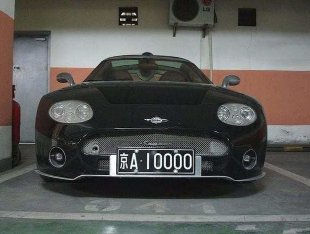 在北京看到这三块车牌,背景一般都是大人物,虽