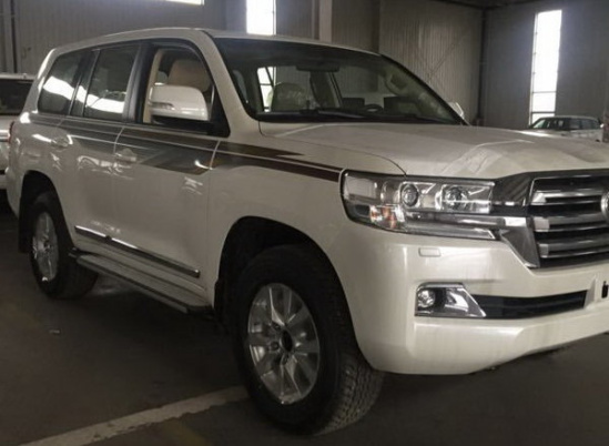 丰田酷路泽4000降价促销 陆巡v6改装越野