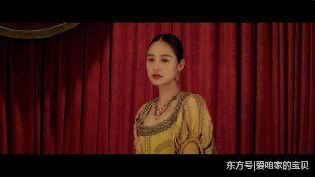 她15岁是选美冠军 为演和尚剃光头 刚出道就被大导演追走 她15岁是选美冠军 为演和尚剃光头 刚出道就被大导演追走