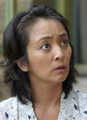 她和蒋勤勤只差一字 誓不嫁中国人 年过半百为