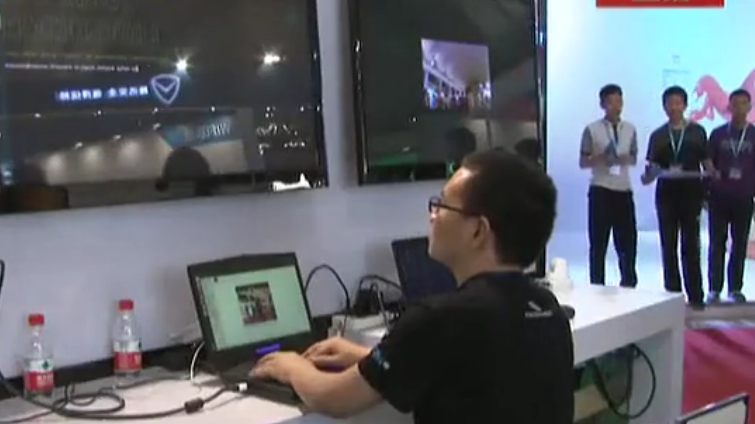 首都网络安全日:专家现场支招防范诈骗短信 首都网络安全日:专家现场支招防范诈骗短信