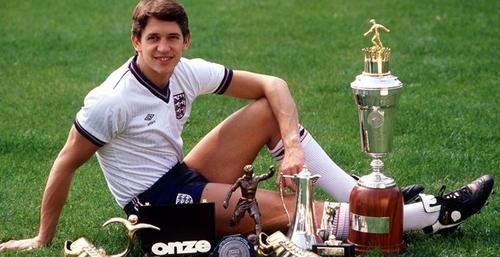 当年他在世界杯一战成名,却自嘲与梅西相比自