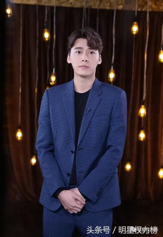 榜妹热线:李易峰华谊、张一山安排、《南方有