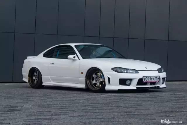 懷舊末代飛雞-- 日產silvia s15