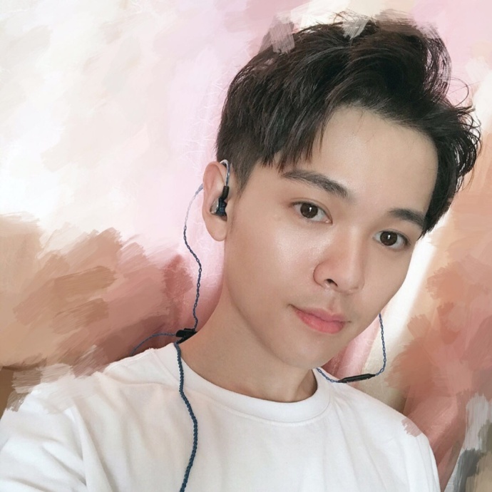 蔡徐坤范丞丞陈立农小鬼抵达洛杉矶,粉丝机场