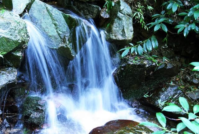 站桩 膝盖为什么要内裹