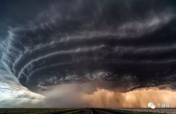 这个国家崩盘了是怎么回事?意大利政治风暴引