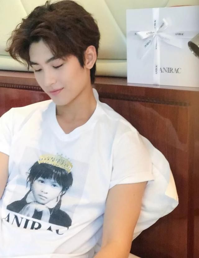 身高185cm撞脸杨洋,北电艺考第二名!吴磊遇到